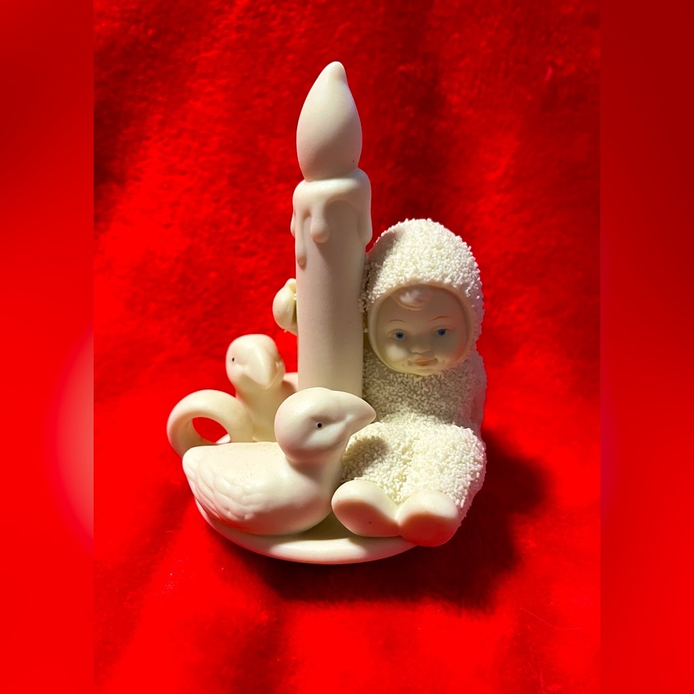 Retired Dept 56 Snowbabies “Candle Light…Season Bright” - Picture 2 of 4